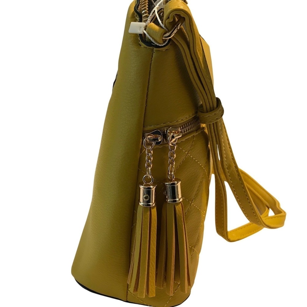 Quilted Crossbody Bag - Vegan Leather - Picture 5 of 9